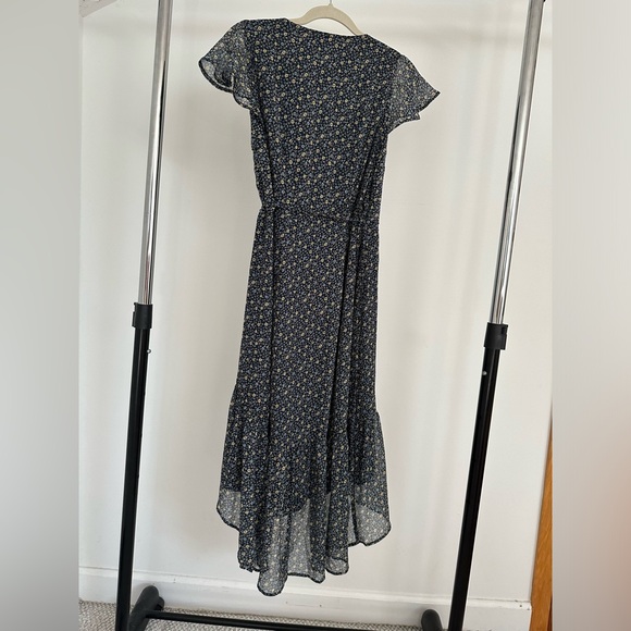 Abercrombie Wrap Around Dress - Picture 2 of 3